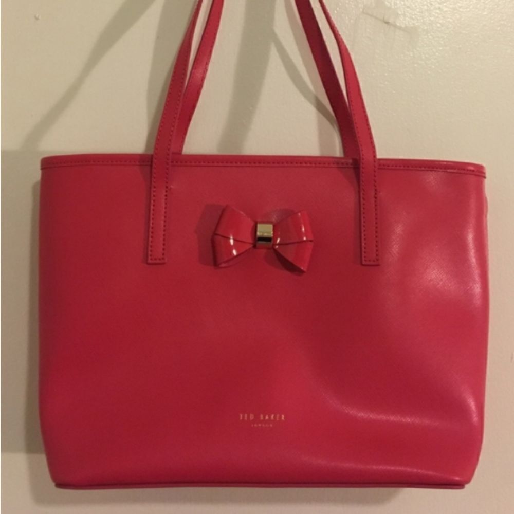 NWOT Stunning Ted Baker of London Fuschia with pouch. PINK